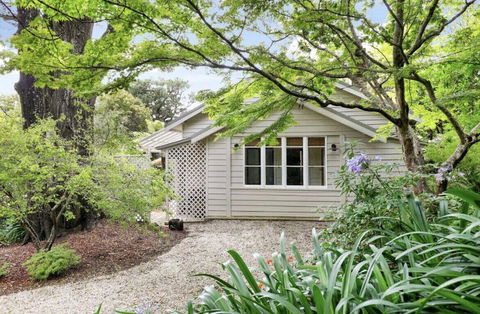 Avondale Mountain Cottage - Accommodation Tasmania 2