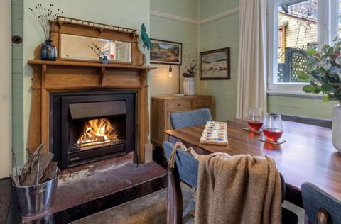 Avondale Mountain Cottage - Accommodation Tasmania 3