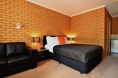Avondel Motor Inn - Accommodation Tasmania 3