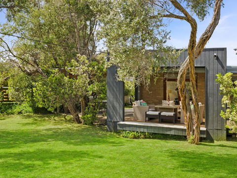 Avonlea Sorrento Holiday House - Accommodation Tasmania 0