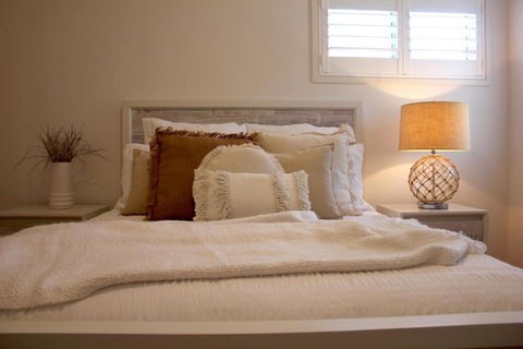Ayada Villa - Pet Friendly - 1 Min To Beach - Accommodation Tasmania 1