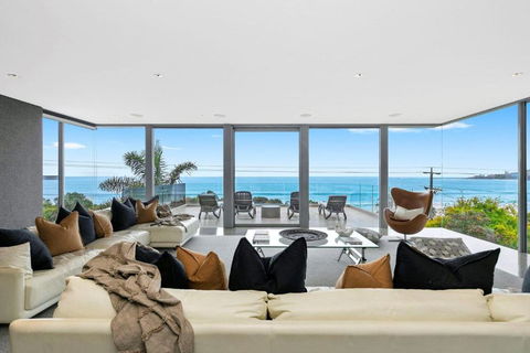 Azure - Accommodation Tasmania 0
