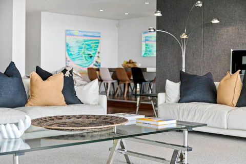 Azure - Accommodation Tasmania 3