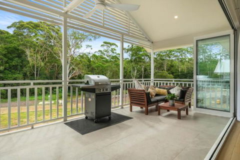 Avoca Beach Seabreeze At Saltwater - Accommodation Tasmania 4