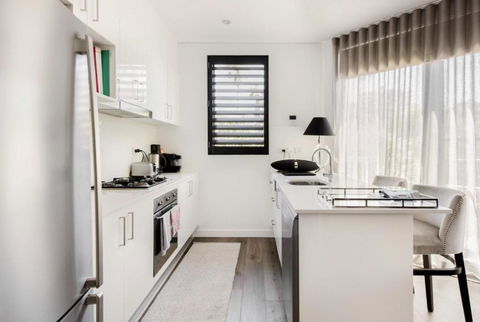B312S - Luxury Waverton Apartment - Accommodation Tasmania 3