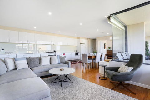 B314S - Waverton Village Heights - Accommodation Tasmania 2