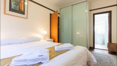 B4 Crawley Apartment 1 BRM & Sleepout Near UWA - Accommodation Tasmania 2