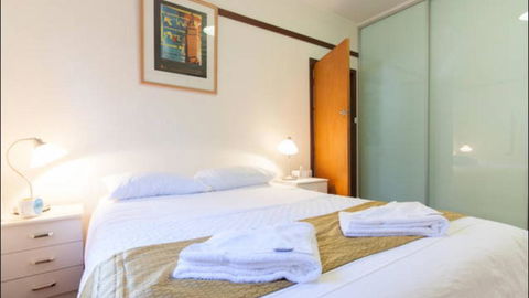 B4 Crawley Apartment 1 BRM & Sleepout Near UWA - Accommodation Tasmania 0