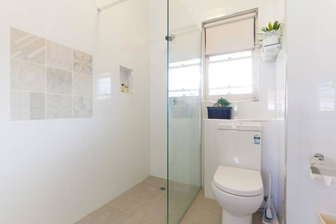 B7 Crawley Apartment 1 BRM & Sleepout Near UWA - Accommodation Tasmania 1
