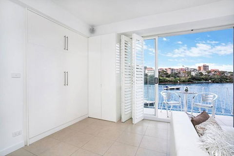 BADEN - Absolute Water Front Sydney Harbour Studio - Accommodation Tasmania 4