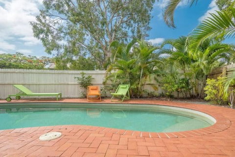 BARBADOS Ultimate Laid-back Holiday - Flat Stroll To River - Accommodation Tasmania 1