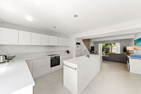 BARBADOS Ultimate Laid-back Holiday - Flat Stroll To River - Accommodation Tasmania 4