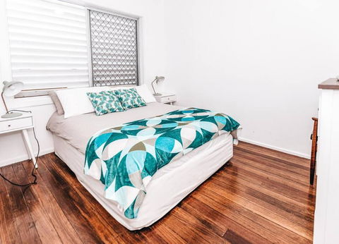 BAY PROPERTIES . Pacific Lodge - Accommodation Tasmania 1