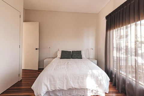 BAY PROPERTIES . The Big Chill - Accommodation Tasmania 4