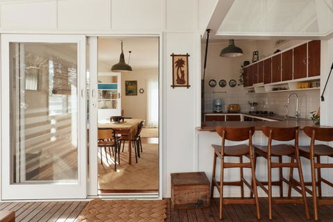 BAY PROPERTIES . The Sailor Shack - Accommodation Tasmania 2