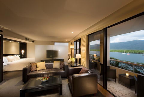 Hilton Cairns - Accommodation Tasmania 23