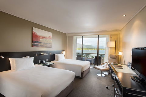 Hilton Cairns - Accommodation Tasmania 1