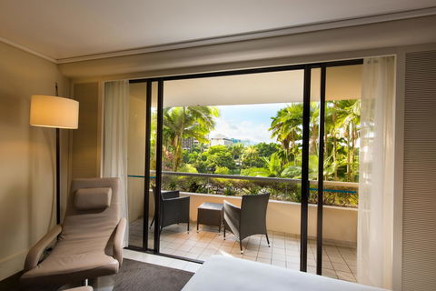 Hilton Cairns - Accommodation Tasmania 10
