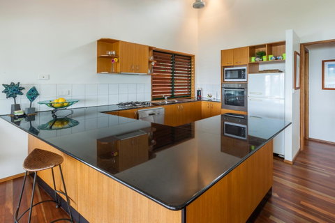 Casuarina Cove 18 - Accommodation Tasmania 13