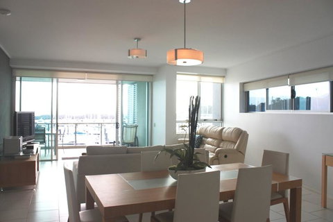 Private Seaview Apartment At Peninsula - Airlie Beach - Accommodation Tasmania 7