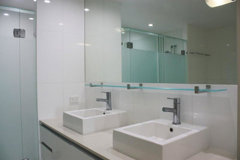 Private Seaview Apartment At Peninsula - Airlie Beach - Accommodation Tasmania 6