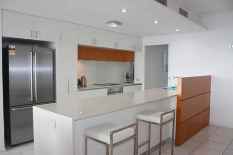 Private Seaview Apartment At Peninsula - Airlie Beach - Accommodation Tasmania 8