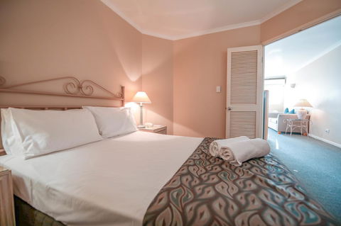 Il Palazzo Holiday Apartments - Accommodation Tasmania 2