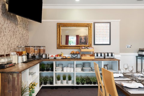 Coopers Colonial Motel - Accommodation Tasmania 31