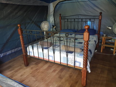 Arcadia Beach Guest House And Car Hire - Accommodation Tasmania 13