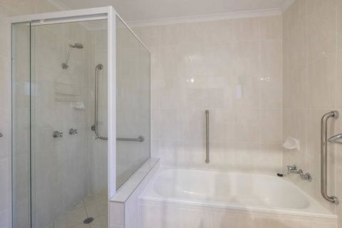 Keith\'s Place, 1 Of The 3 Most Popular Units On Bribie - Accommodation Tasmania 16