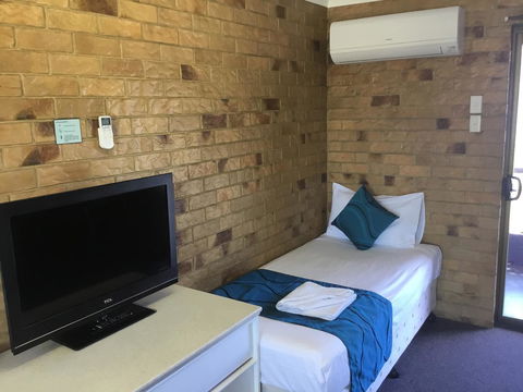 Bribie Waterways Motel - Accommodation Tasmania 12