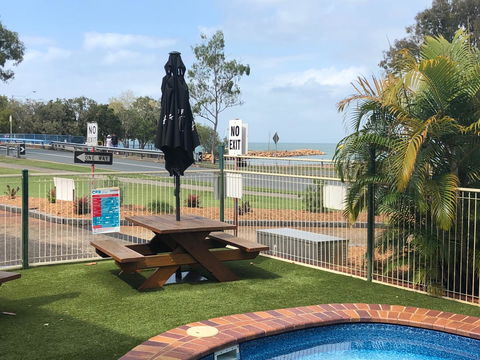 Bribie Waterways Motel - Accommodation Tasmania 4