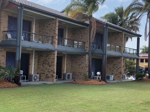 Bribie Waterways Motel - Accommodation Tasmania 8