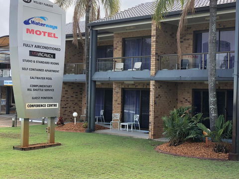 Bribie Waterways Motel - Accommodation Tasmania 9