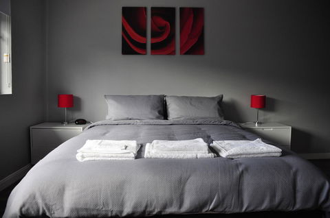 Bribie Island Square - Accommodation Tasmania 4