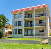 Enjoy the sea breezes from the balcony - Boyd St Woorim - Accommodation Tasmania