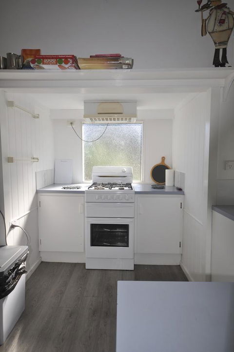 Beachside Beauty - Accommodation Tasmania 24