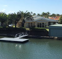 Private Canal Duplex with Pontoon - Oleander Drive Bongaree - Accommodation Tasmania