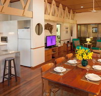 Claytons on Cylinder Beach Front - Accommodation Tasmania