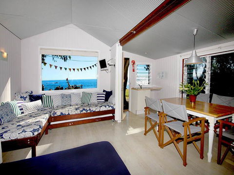 Sea Shanties - Accommodation Tasmania 3