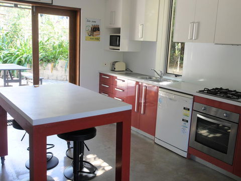 A AAA C-SHACK - Accommodation Tasmania 9