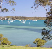 'Corlette Waterfront' 2/44 Danalene Parade - Waterfront Luxury WIFI Aircon Boat Parking - Accommodation Tasmania
