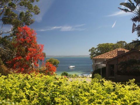 'Dutchies Vista' 1/45 Christmas Bush Ave - Ground Floor Duplex With Stunning Water Views - Accommodation Tasmania 0