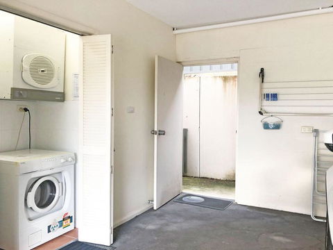 'Dutchies Vista' 1/45 Christmas Bush Ave - Ground Floor Duplex With Stunning Water Views - Accommodation Tasmania 2