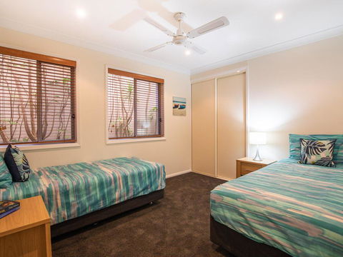 'Dutchies Vista' 1/45 Christmas Bush Ave - Ground Floor Duplex With Stunning Water Views - Accommodation Tasmania 1