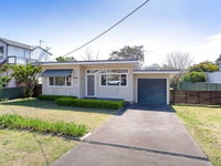 'Shoalz' 28 Rigney Street - Renovated Pet Friendly Cottage  Boat Parking