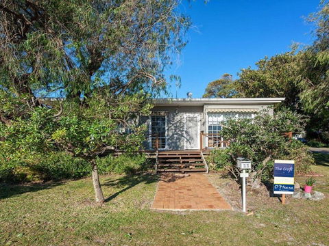 'The Croft' 11 Boulder Bay Rd - Cosy Beach House With Aircon & Only 270m To The Beach - Accommodation Tasmania 0