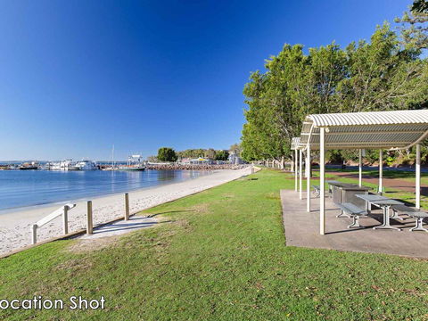 1 'Teramby Court' 104 Magnus Street - In Nelson Bay CBD - Accommodation Tasmania 3