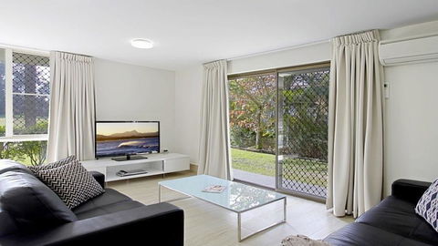 1/56 Lawson Street@Clarkes Beach - Accommodation Tasmania 1