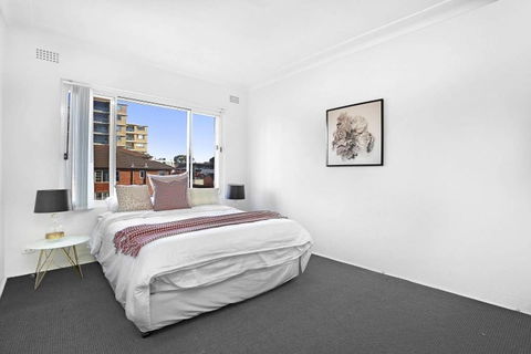 10 South Pacific 2 Bedrooms - Accommodation Tasmania 2